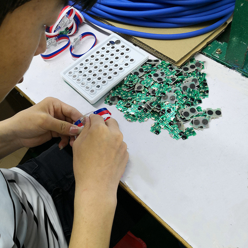 发光手环定制体育比赛活动演唱会荧光闪光手腕带酒吧蹦迪夜跑应援