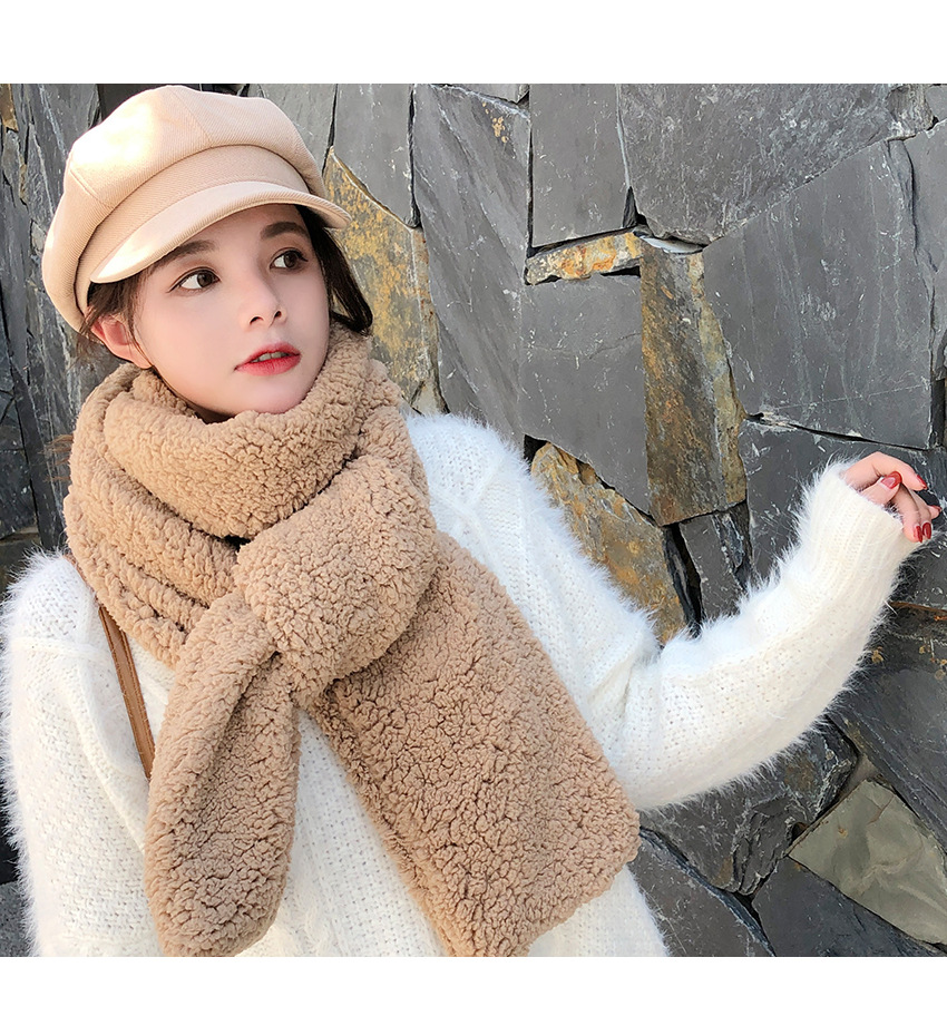 Women's Simple Style Solid Color Fleece Scarf display picture 1