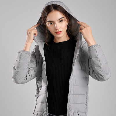 2020新款輕薄無縫羽絨服女短款連帽時尚大碼白鴨絨超輕便秋冬外套