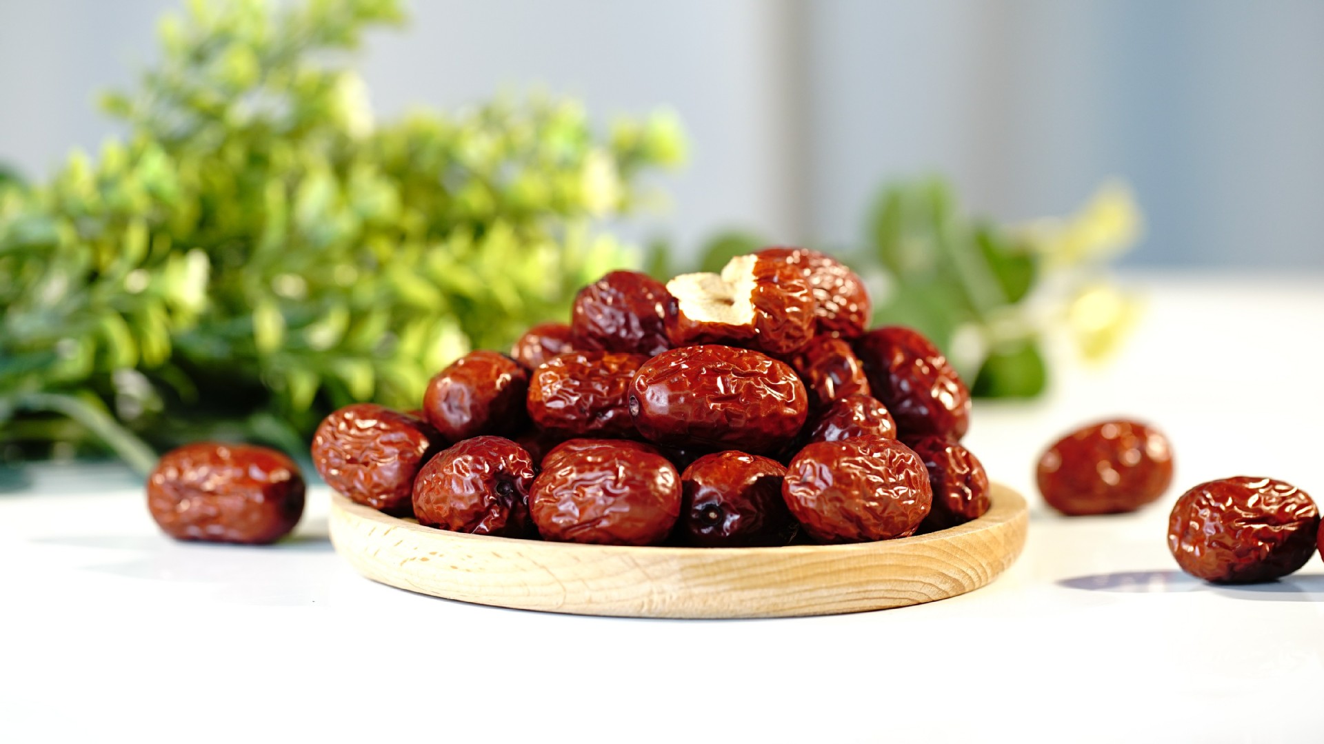 Ruoqiang Red Dates (Ziziphus jujuba) — Xinjiang Dried Jujube for Soup, Congee & Tea specifications