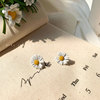 South Korea GD Quan Zhilong Same Daisy Necklace Personality Simple Trendy Brand Lightning Plear Bades Jewelry Pendant