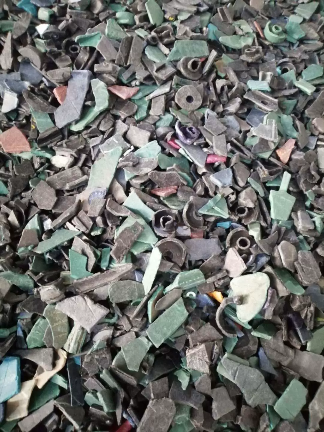 电瓶壳上盖ＡＢＳ粉碎料干净好用过硅胶机处理耐用耐磨电池电动