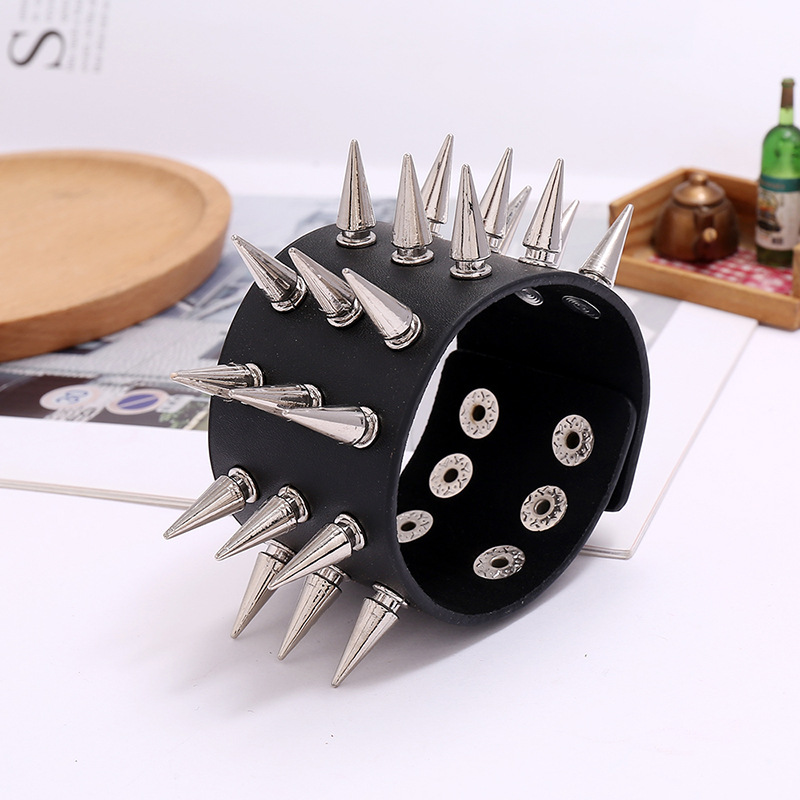 Fashion new three-row spikes exaggerated punk wide leather bracelet
