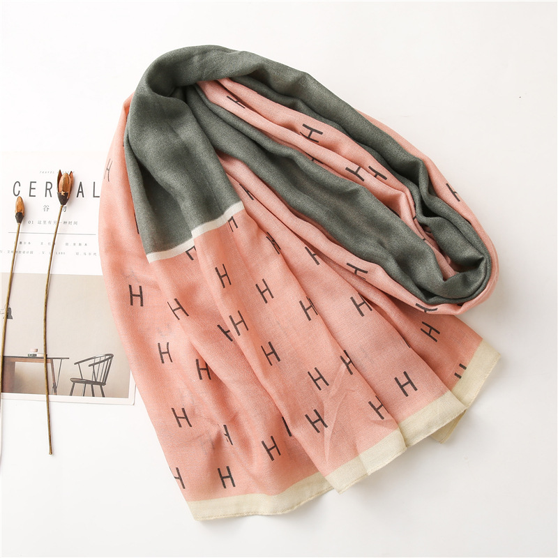 Letter Color Matching Spring And Autumn Seaside Shawl Scarf Dual-use display picture 15