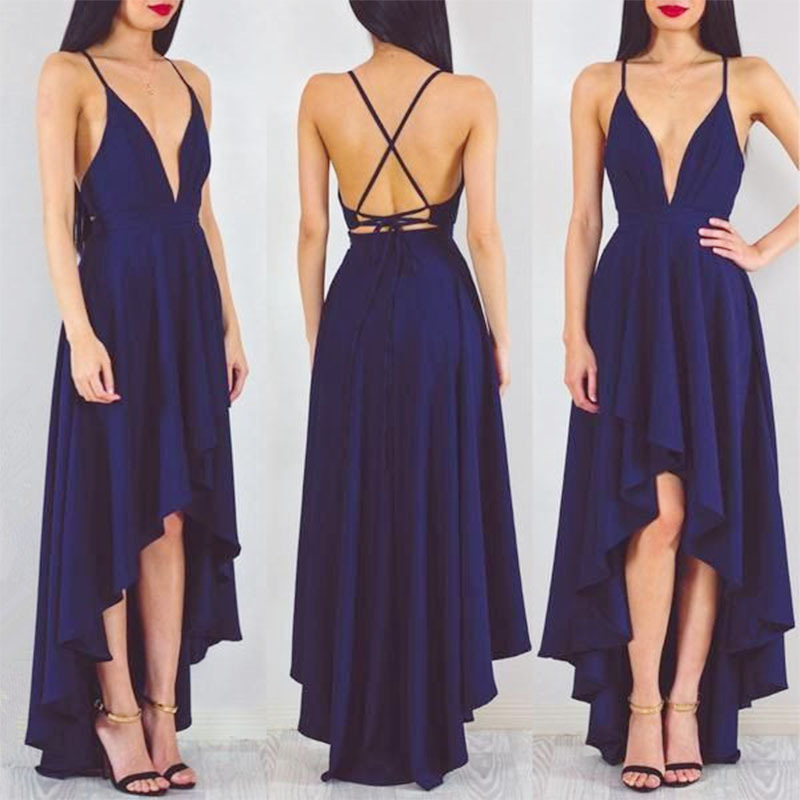 Sexy Backless V-neck Plus-size Party Dress With Straps And Large Hem_voghion.com