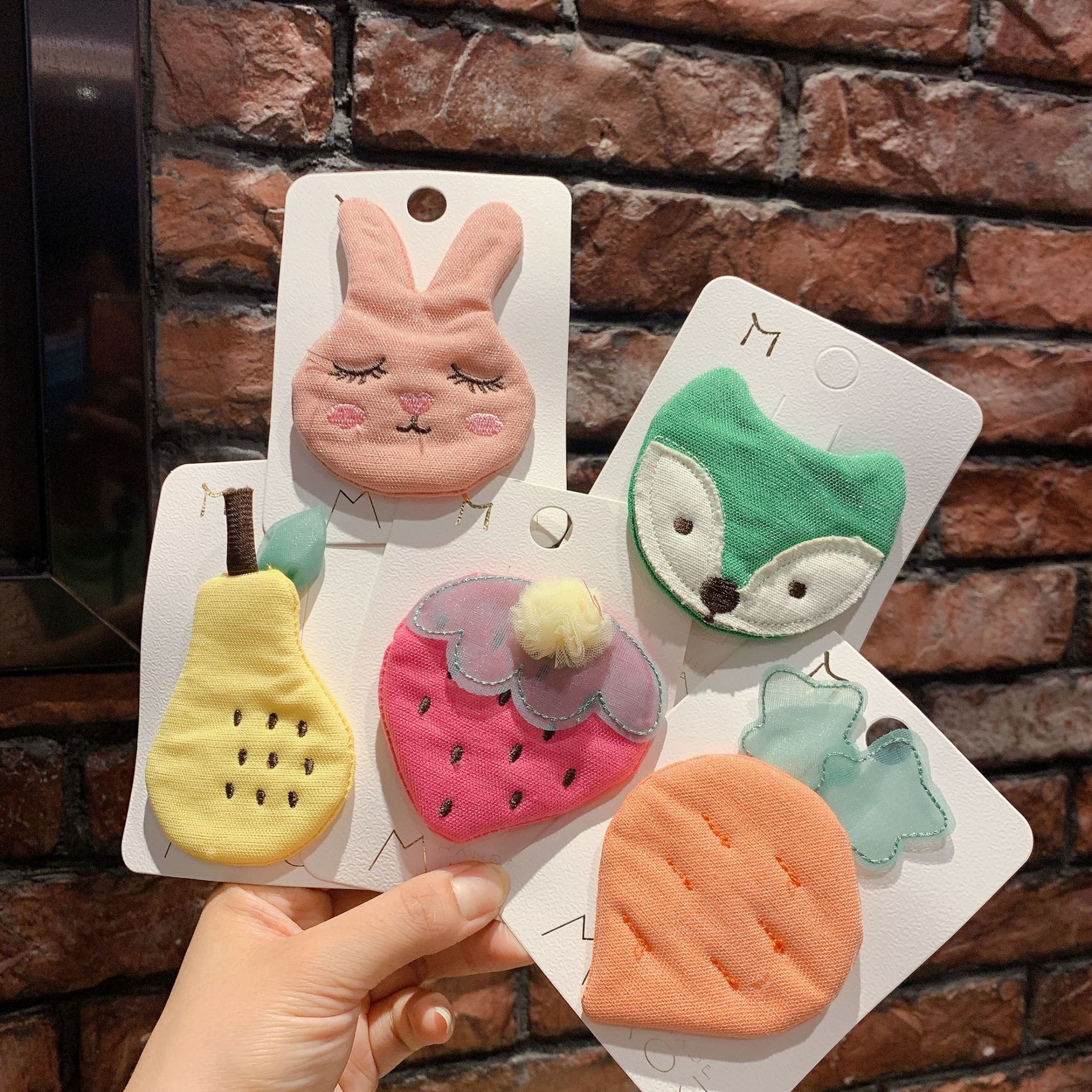 Cartoon cloth