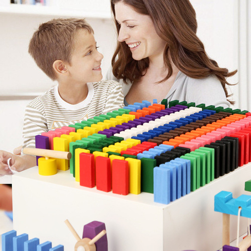 38 sets of standard domino mechanism educational toys, wooden toys and a full set of domino accessories
