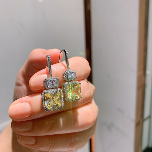 Zhuang Shengsheng Jewelry: Popular Online Live Stream Bestsellers — Faux Yellow Diamond Pendant Earrings & Necklace Set for Women, Featuring Colorful Gemstones