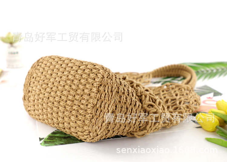 Retro Hollow Straw Woven Solid Color Bucket Bag Wholesale Nihaojewelry display picture 2