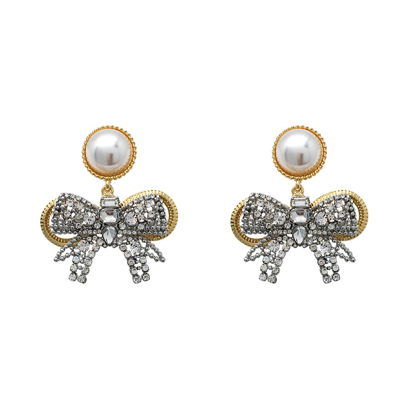 Nuevo Barroco Flash Diamond Elegante Pearl Bow 925 Pendientes De Plata Al Por Mayor display picture 5