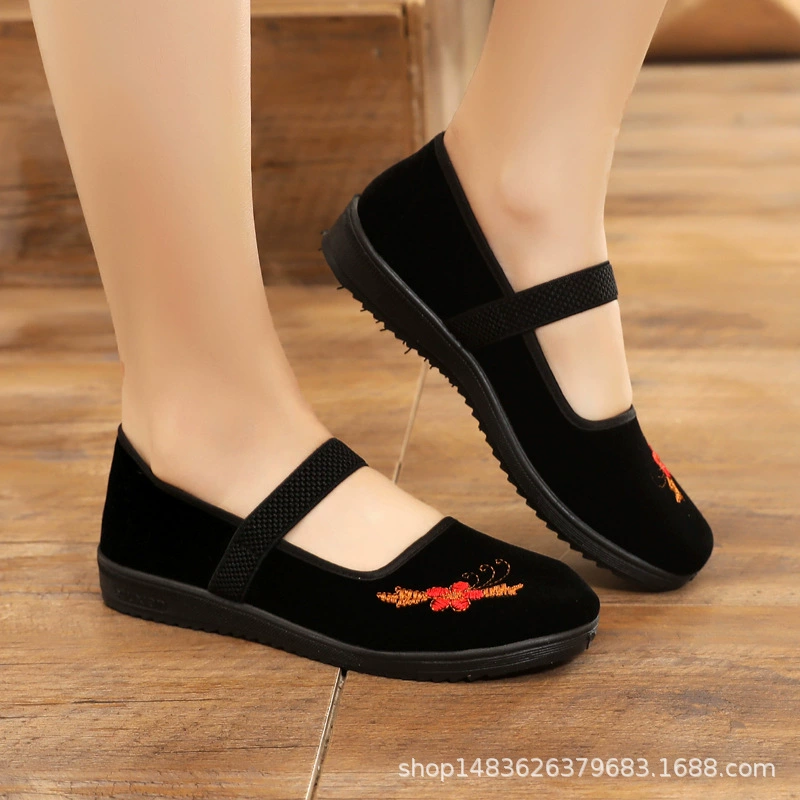 Черная танцевальная обувь для среднего и пожилого возраста, Женская Однослойная обувь с дышащей резинкой, обувь для мам, повседневная обувь на плоской подошве, обувь с вышивкой