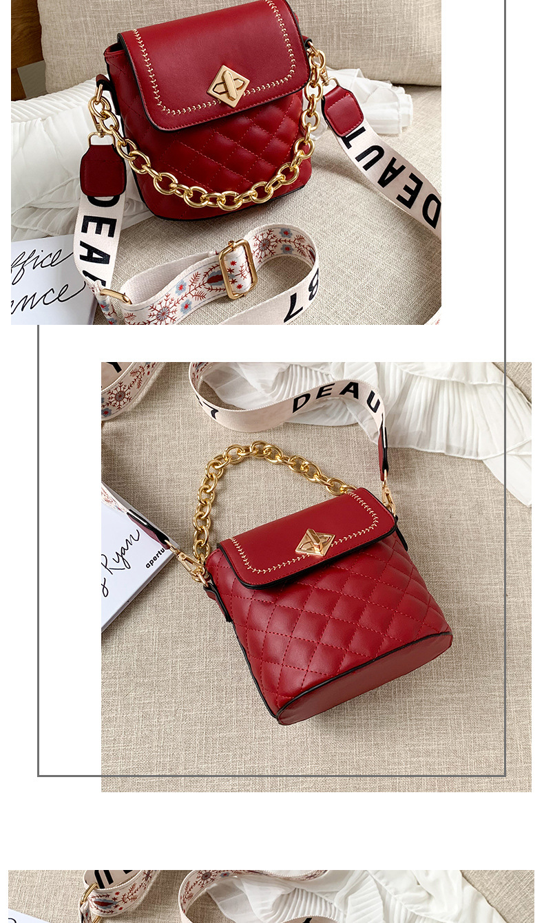 Factory direct sales of new fashionable bags, girls' student bags, women's handbags, high-end premium products, new quality street stall bags detail image 13