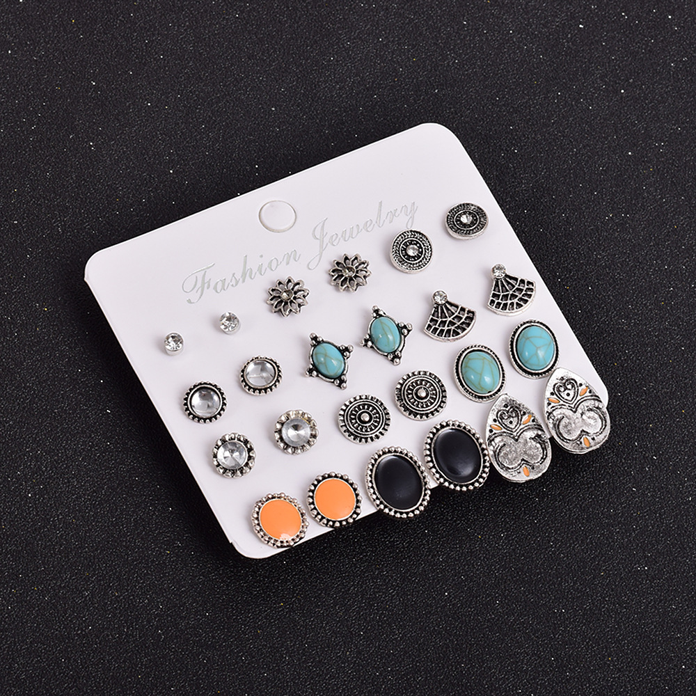 Retro Geometric Diamond Alloy Artificial Gemstones Earrings Ear Studs display picture 4