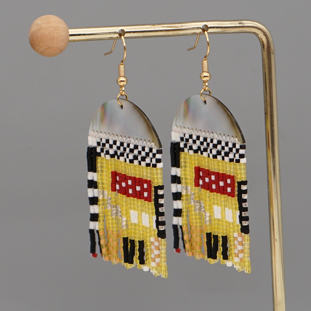 Bohemian Rice Beads Retro Pattern Tassel Earrings display picture 1