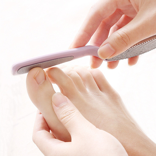 Foot grinder removes dead skin, washes and soles, removes calluses and dead skin, foot rub tool, scrapes heel, foot grinding stone