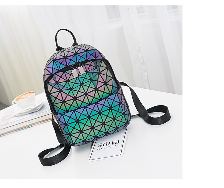 Geometric Luminous Diamond Grid Backpack For Men And Women_voghion.com