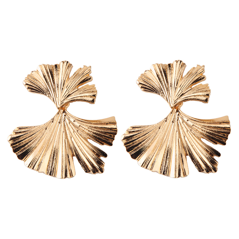 Fashion Exaggerated Hollow Leaves Long Earrings Simple Earrings Wholesale Nihaojewelry display picture 11