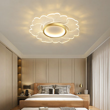 卧室燈現代簡約溫馨吸頂燈北歐創意時尚花型主卧房間led燈具燈飾