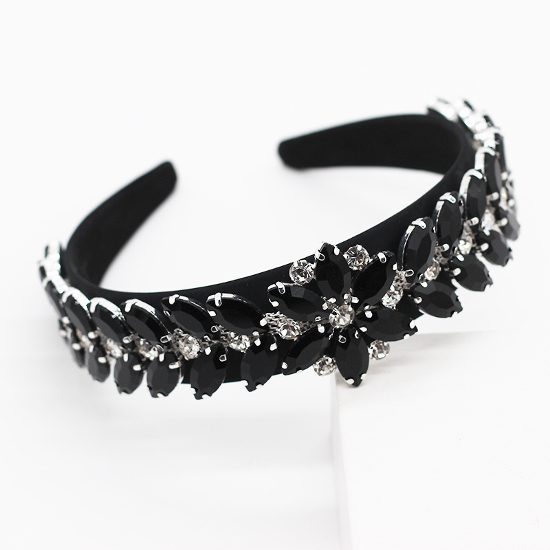 Baroque Fashion Headband Leaf Tassel Inlaid Glass Diamond Color Diamond Wide-brimmed Headband display picture 3