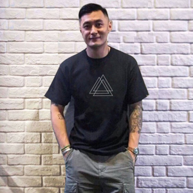 Black triangle