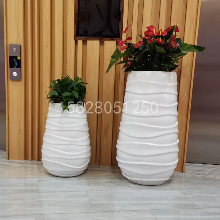 四川乐山玻钢厂家美陈创意花瓶，螺纹玻璃钢圆形蓝色花盆容器