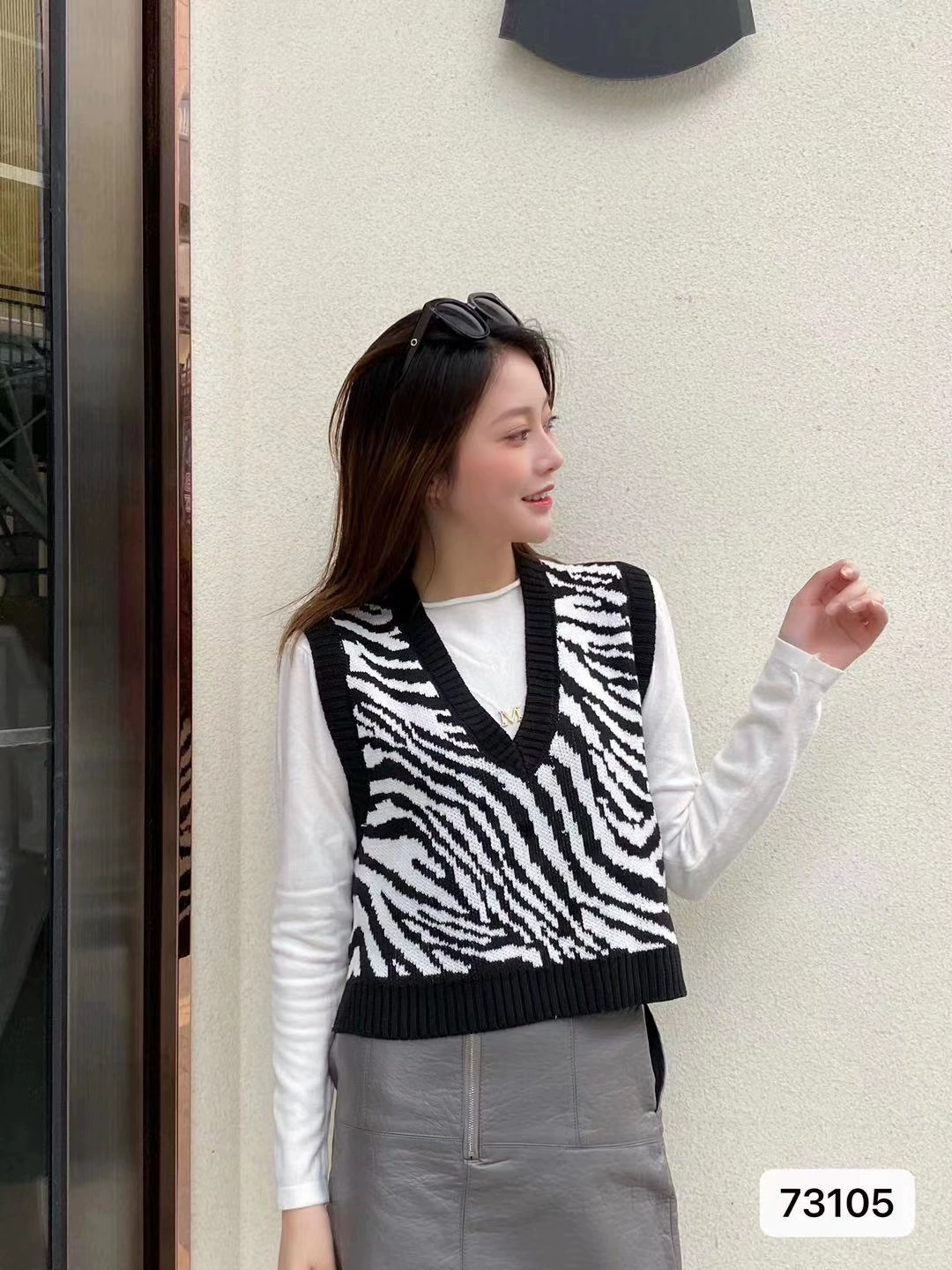 Demi-season vest, tank top, jacket, knitted winter sweater, autumn, loose fit, oversize, Korean style, V-neckline