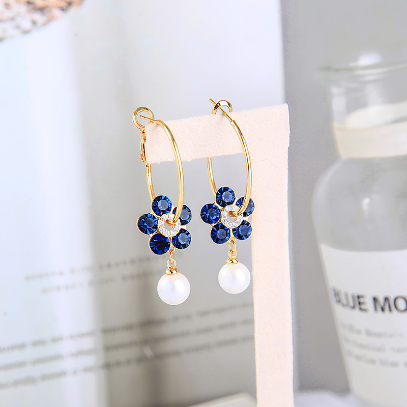 Flower S925 Silver Pearl Earrings display picture 1