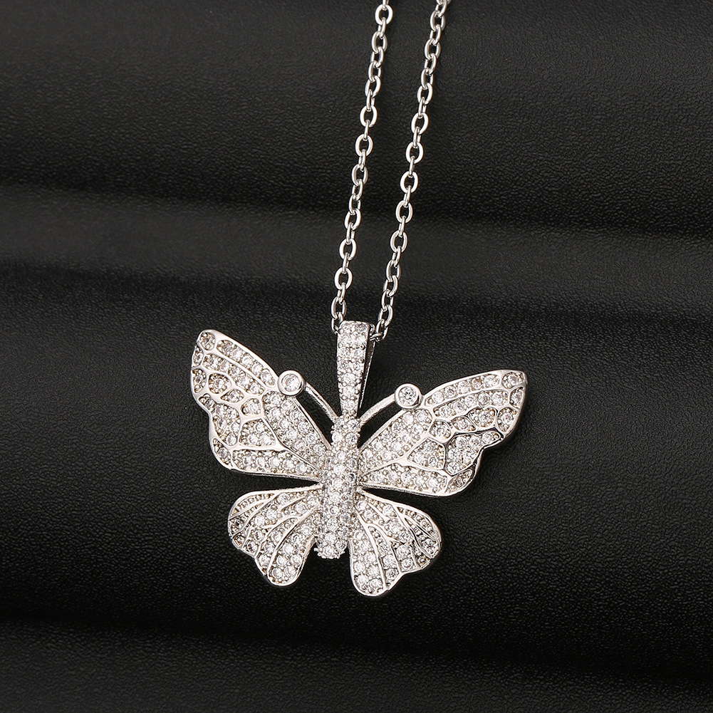 Fashion Butterfly Copper Inlaid Zircon Necklace Wholesale display picture 6
