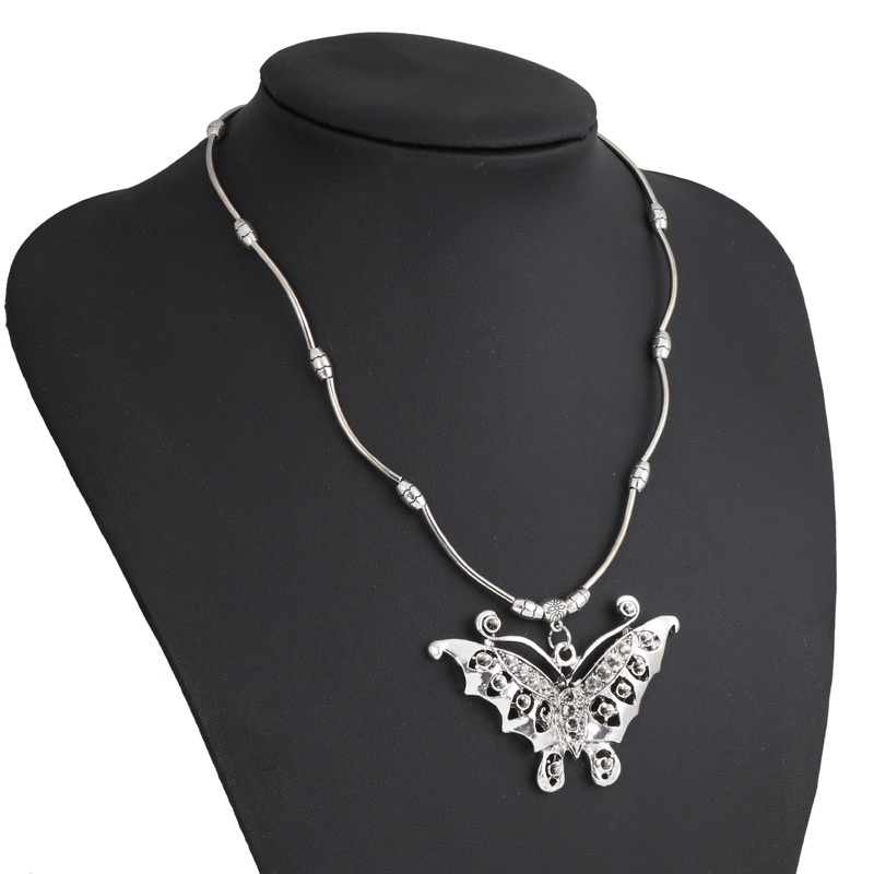 Ethnic retro pendant