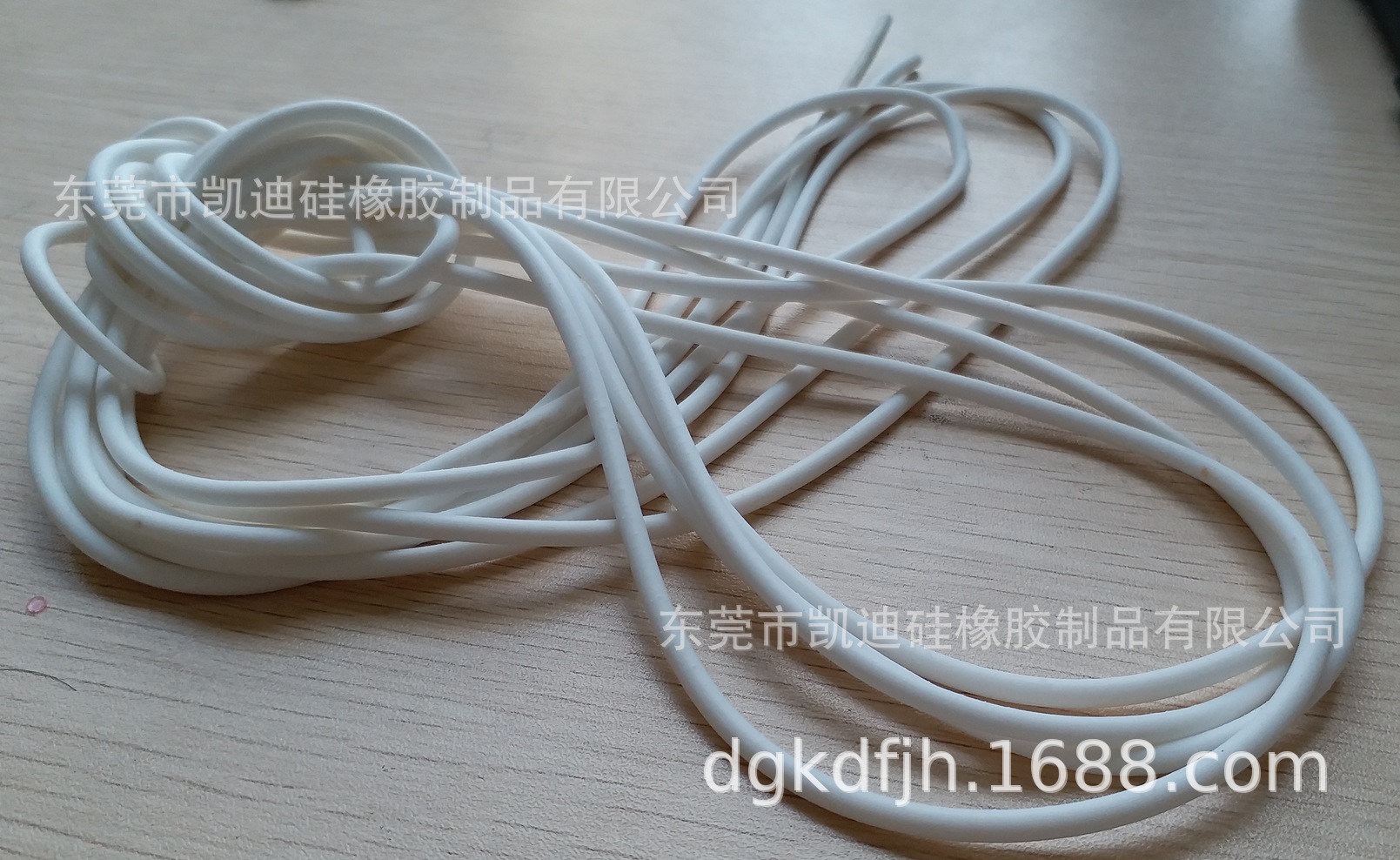 各类硅胶挤出条 硅胶发泡条 密封条 耐高温 耐高压 耐磨损 密封件