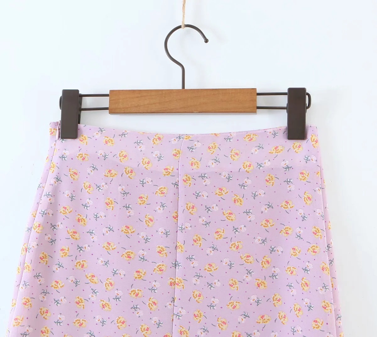 Side Slits Floral Short Skirt NSAC13891