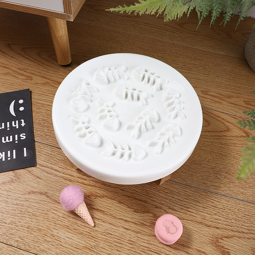 Solid wood elevated cat and dog ceramic anti-choking slow-food bowl, neck-protecting slow-feeder, non-slip and anti-tipping small dog plate