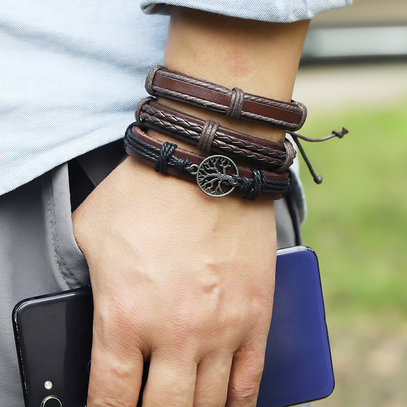 Retro Hand-woven Cowhide Bracelet display picture 6