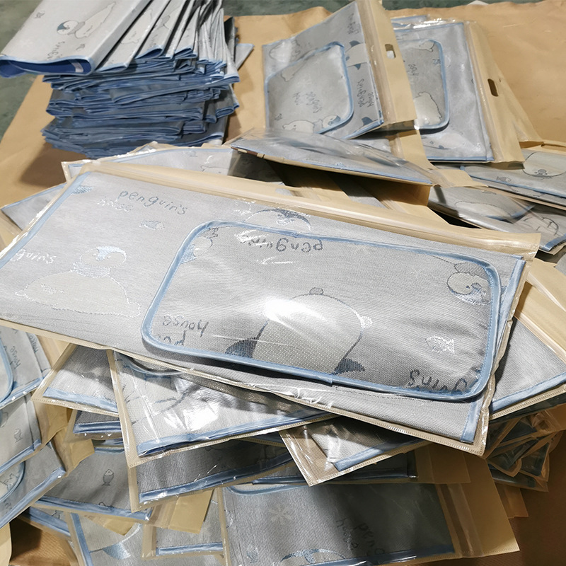 Source factory baby ice silk mat baby crib summer cool grass rattan mat children's kindergarten mattress