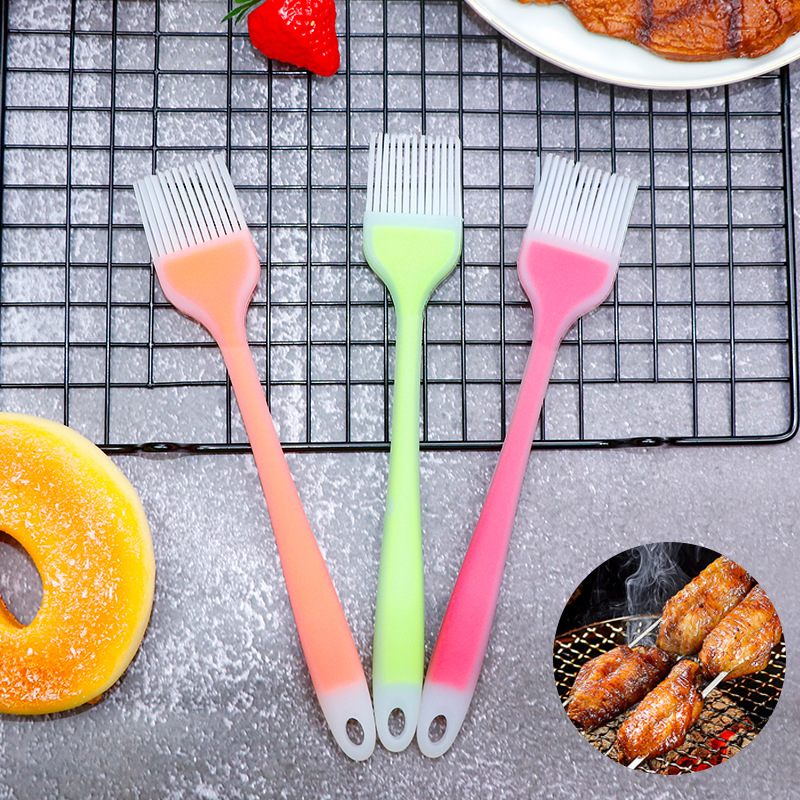 Spot supply integrated semi -transparent silicone oil brush silicone…