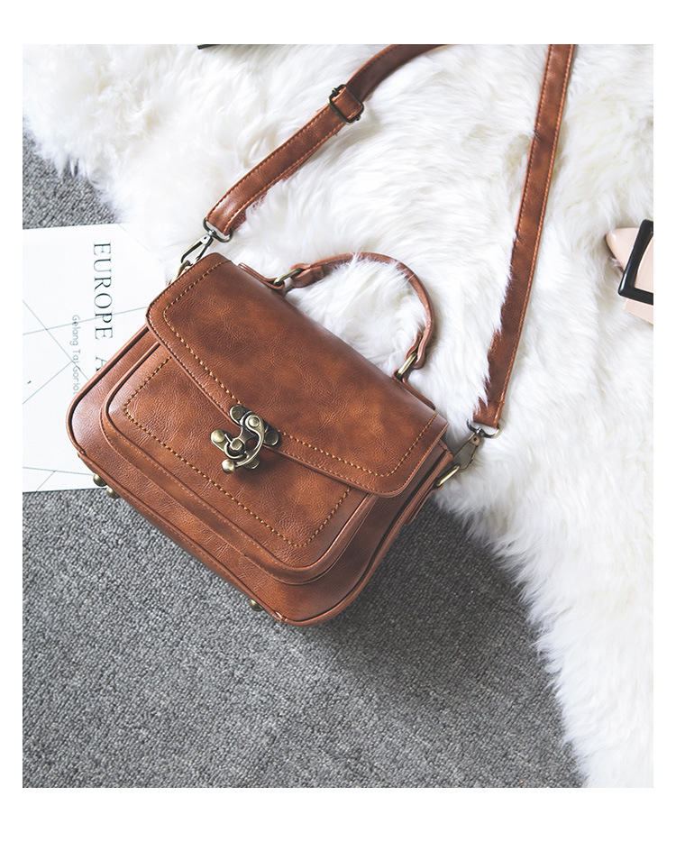 2024 neue kleine quadratische Tasche Retro-Stil Handtasche PU-Leder Retro Lock Schnalle beliebte Mode vielseitige Damentasche minimalistische kleine Tasche_voghion.com