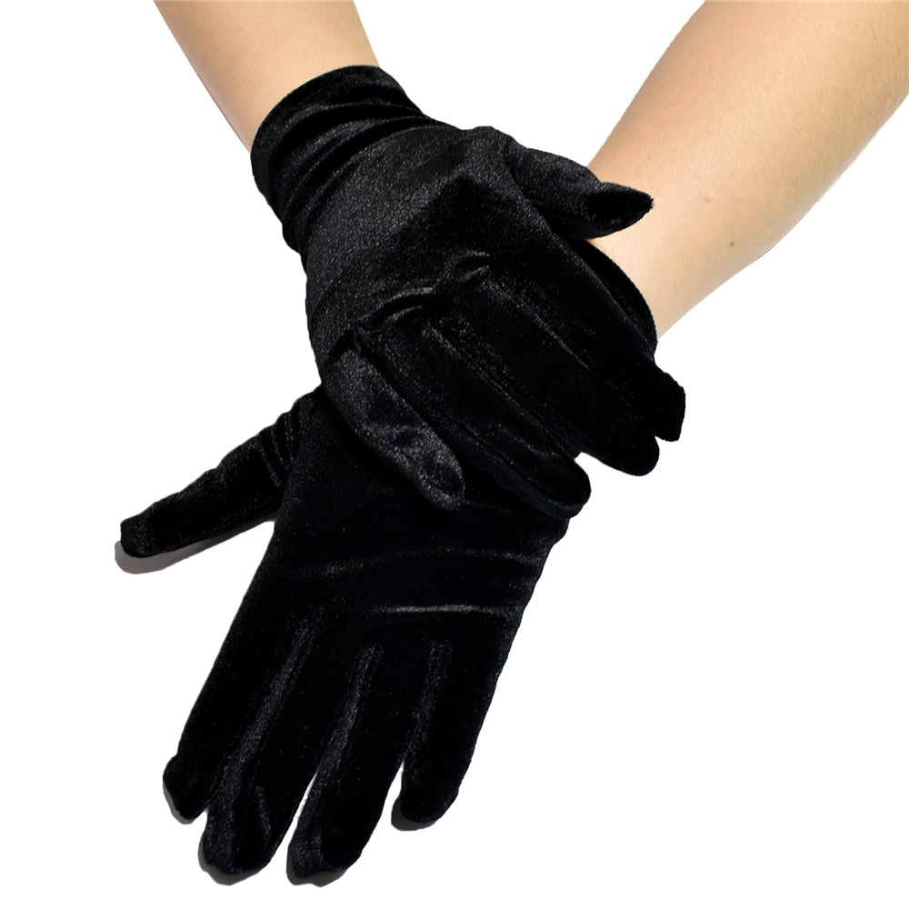 Women's Retro Solid Color Velvet Gloves 1 Pair display picture 1