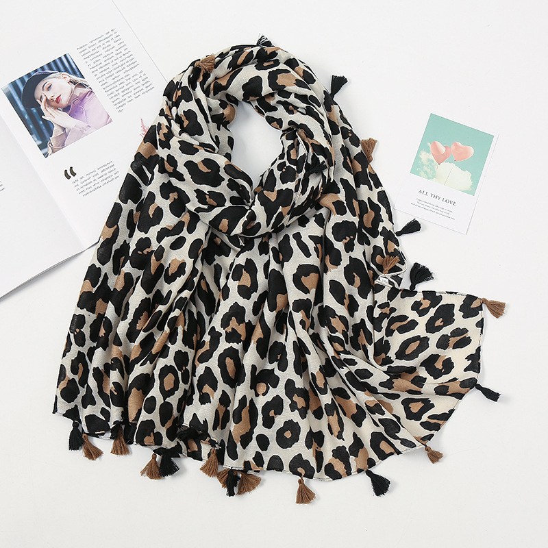 Cotton Material Leopard Pattern Winter, Summer, Spring Season Women's Streetwear Leopard Cotton Tassel Scarf