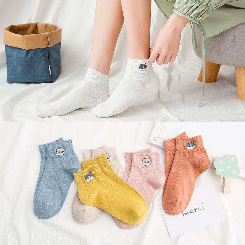 New winter Embroidery kitten Solid Socks Autumn lovely Maotou Deodorant In cylinder Cotton socks Manufactor Direct selling