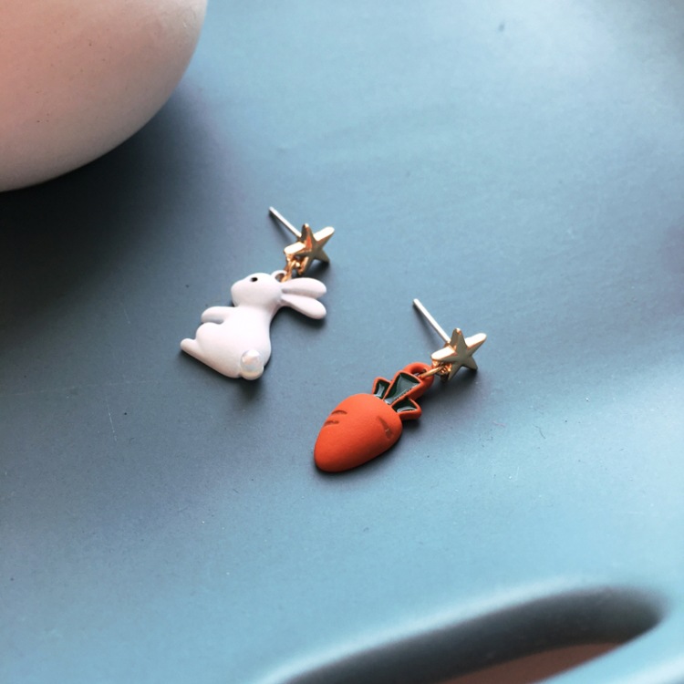 1 Pair Sweet Rabbit Carrot Stoving Varnish Alloy Drop Earrings display picture 7