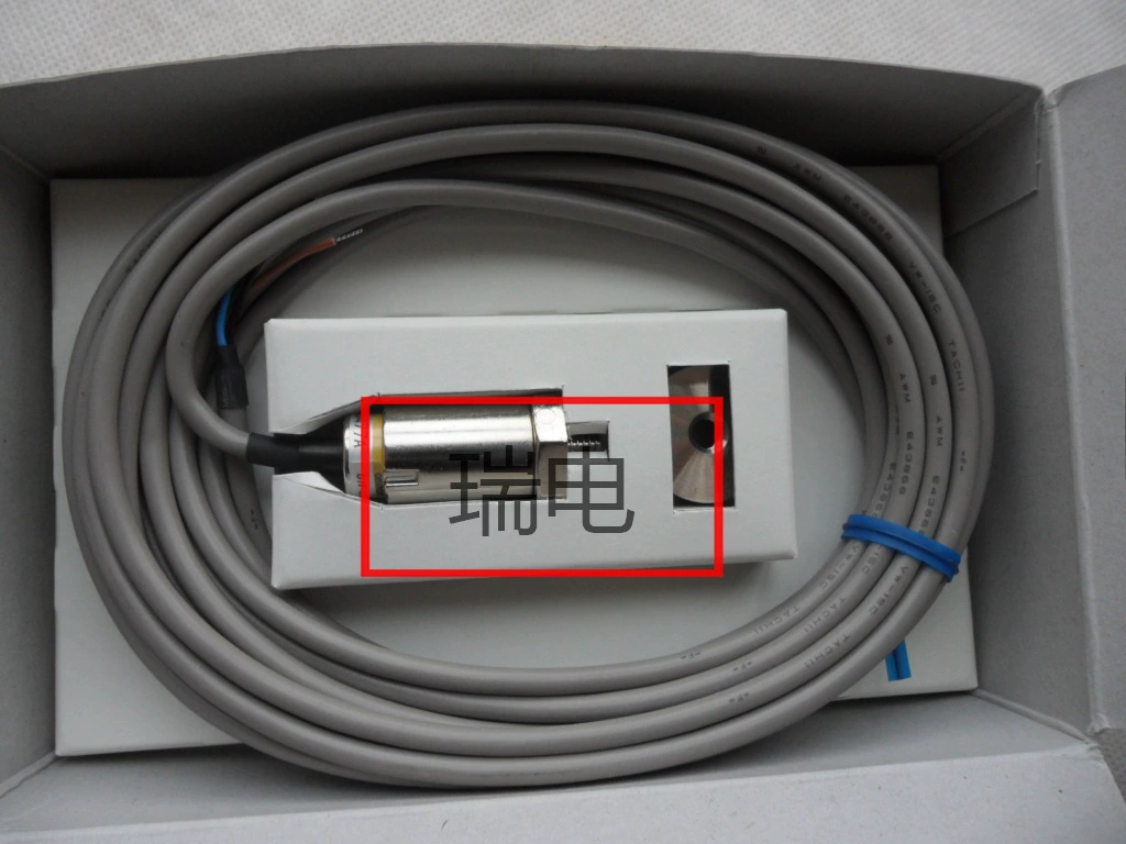 Датчик вибрации Omron D7F-S03-05 новый оригинальный спот гарантия на один год физической съемки