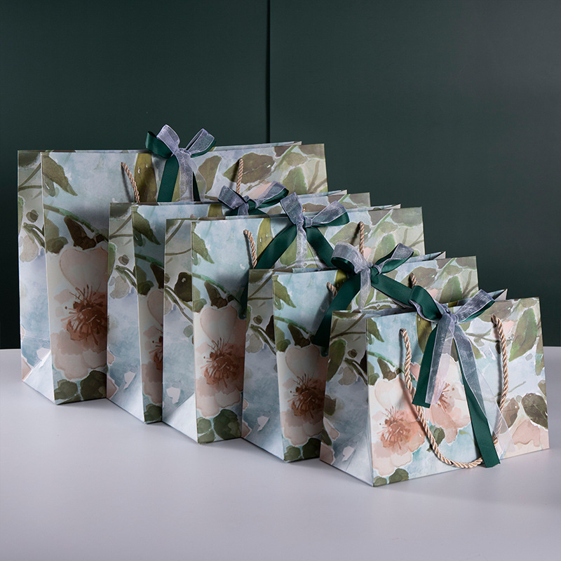 Bolsa de regalo de mano de estilo de pintura al óleo bolsa de regalo de cumpleaños exquisita bolsa de regalo de vacaciones de actividad bolsa de papel de arco de logotipo personalizado