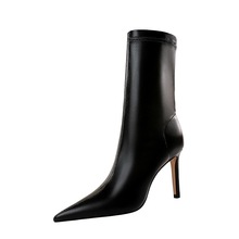 315-12 in Europe and the wind in winter fashion simple thin and sexy high-heeled tines nightclub show female thin thin short boots boots
