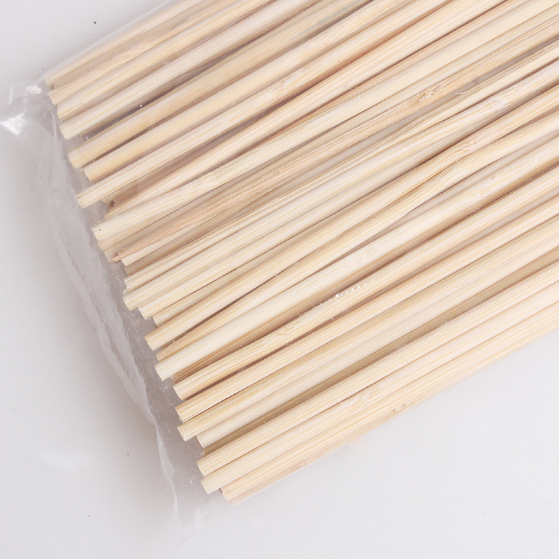 Fábrica personalizada desechable palo de bambú barbacoa palo cadena incienso picante barbacoa caliente larga cadena Tenedor de fruta de Bambú