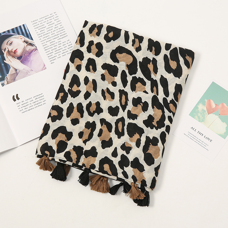 Women's Gender Tassel Design Streetwear Style Women's Streetwear Leopard Cotton Tassel Scarf