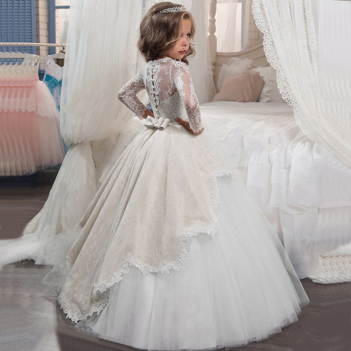 Vestidos de novia para niñas de estilo europeo y americano para comercio transfronterizo, vestido largo de princesa con encaje y mangas largas para otoño e invierno, ropa infantil.