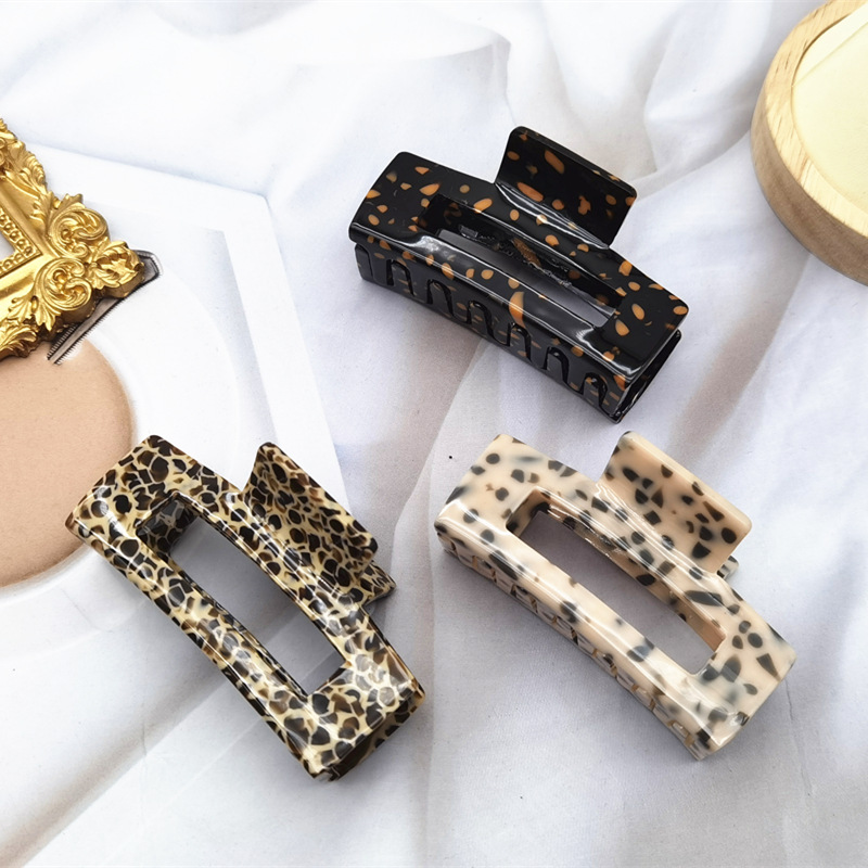 30g Weight Women's Simple Style Leopard Acetic Acid Sheets Hair Claws