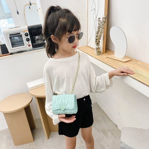 Korean version of  autumn and winter new children's bags, fashionable girls' shoulder chain bag, love diagonal cross mini square bag