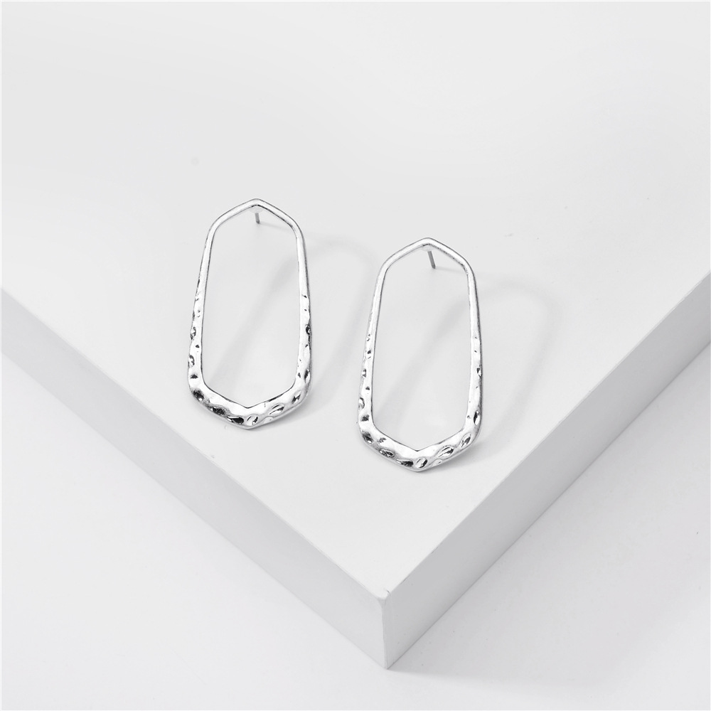 Fashion Big Jewelry Simple Metal Wind Geometry Water Droplet Alloy Exaggerated Big Earrings Wholesale Nihaojewelry display picture 2