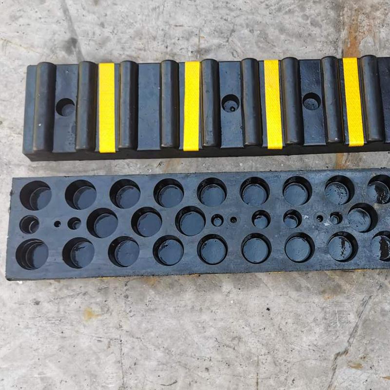 ����ֱ�����ʷ����𽺷�ײ����ײ��D���𽺷�ײ��������ͷ�����